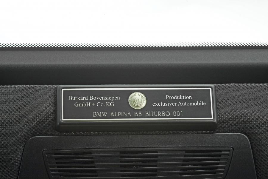 Детали интерьера Alpina B5 Bi-Turbo Limousine (F10) 2010 года  (UK) (фото 11 из 21)